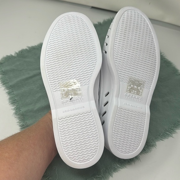 Sperry Size 8 - Picture 4 of 4